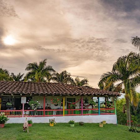 Hotel Rancho Chihuahua Filandia Exteriér fotografie